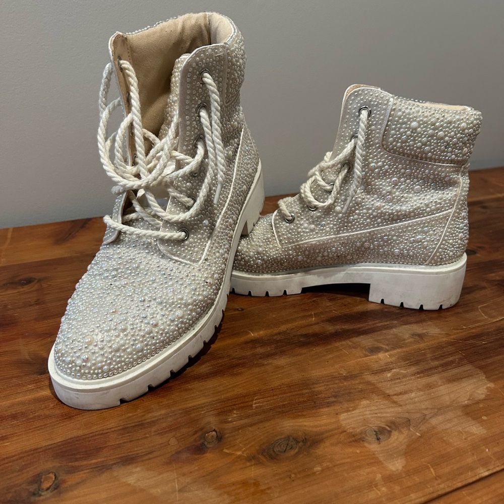 Gorgeous pearl boots